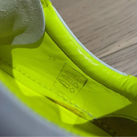 Givenchy white leather sneakers sz. 39 - Picture 8 of 11